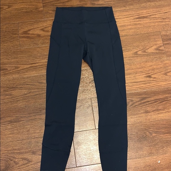 Navy high wasted lulus - Picture 1 of 4